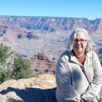 Kelley J. Hinchliffe