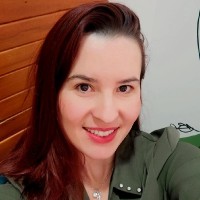 Queila C. Rocha Vendramin