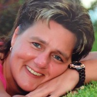 Esther Bouwer