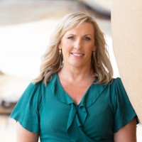 Lisa Stone