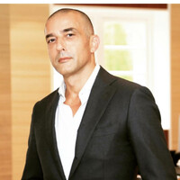 Gil Grossman