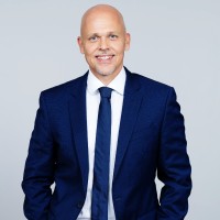 Rainer Kaufmann, Frm, Cera