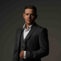 Jonathan Cummins