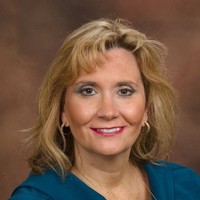 Lynne R. Smith, Mba