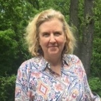 Elaine Linn
