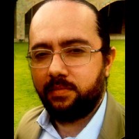 Roberto Carmona J