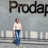 Claudia Lopez