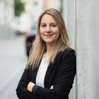 Dr. Naomi Kink