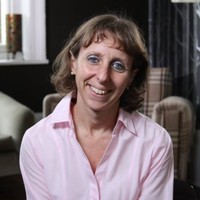Lara Marks