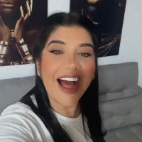 Yandra Tavares