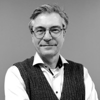 Dr. Christian Artmann