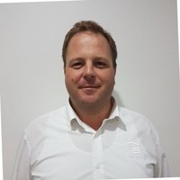 Warren Davies