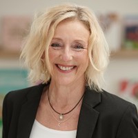 Claudia Evers