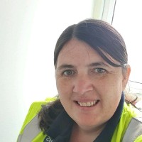 Lynn Greaves