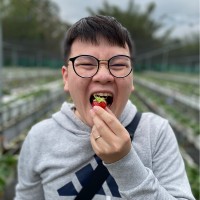 Yusiang Yang