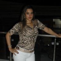 GISLANE PEREIRA DE OLIVEIRA