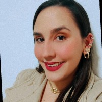 Júlia Bastidas Della Libera