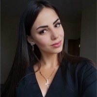 Полина Грибанова