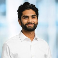 Harish Singh, Eit