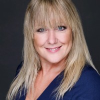 Lesley Mcdowell