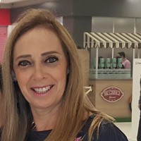 Shirley Munhóes