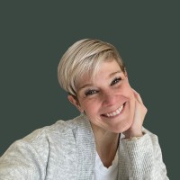Lynne Watts