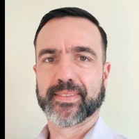 Giulliano Álvares Roberto