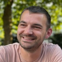 Jonas Raes