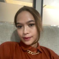 Saphira Adjani