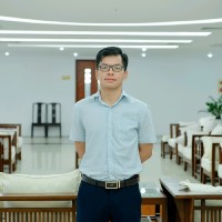 Tùng Hoàng