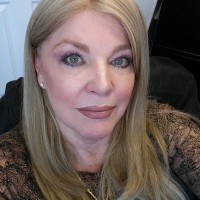 Lynette Greaves