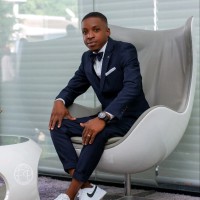 Elias Ravo Suite