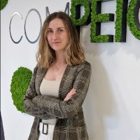 Tia Osredkar