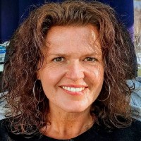 Linda Van Huizen