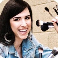 ELEONORA DIMAKOS