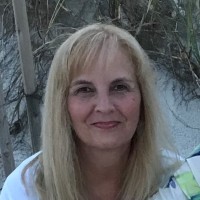 Robin DeHart