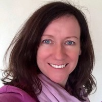 Lisa Stone