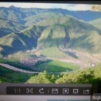 李方伟