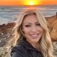 Julia Angel