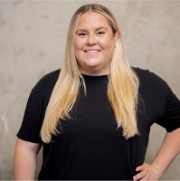 Caleigh Robertson, Rmt, Bsc.Kin, Smt(Cc)
