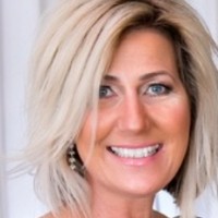 Darlene Elezi