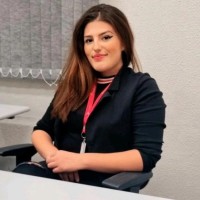 Julia Fernandes