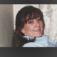 Lou Ann Golle