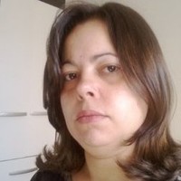 Renata Emília De Souza Gomes