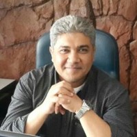 Ayman Mostafa, Mba