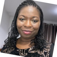 Sadé Nowoola