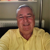 Michael Rowe