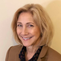 Lynne Nadolsky