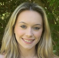 Olivia Simons