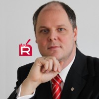 Robert Holzer